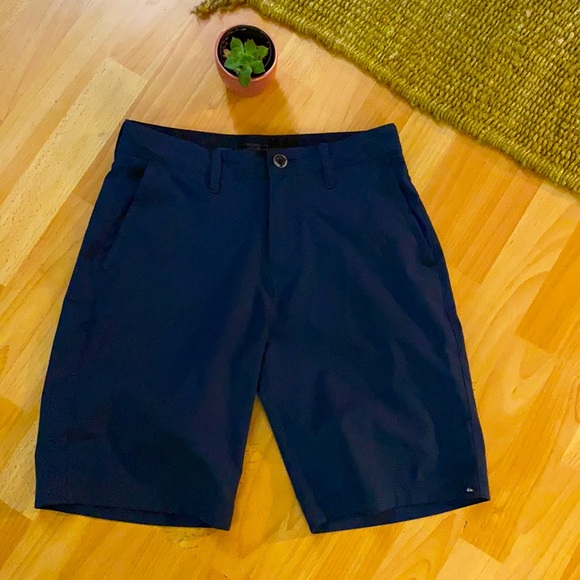 quicksilver board shorts - Picture 2 of 12